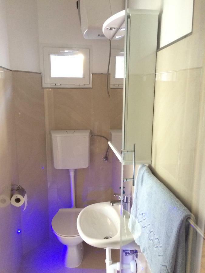 Apartment Marina Komiža 外观 照片